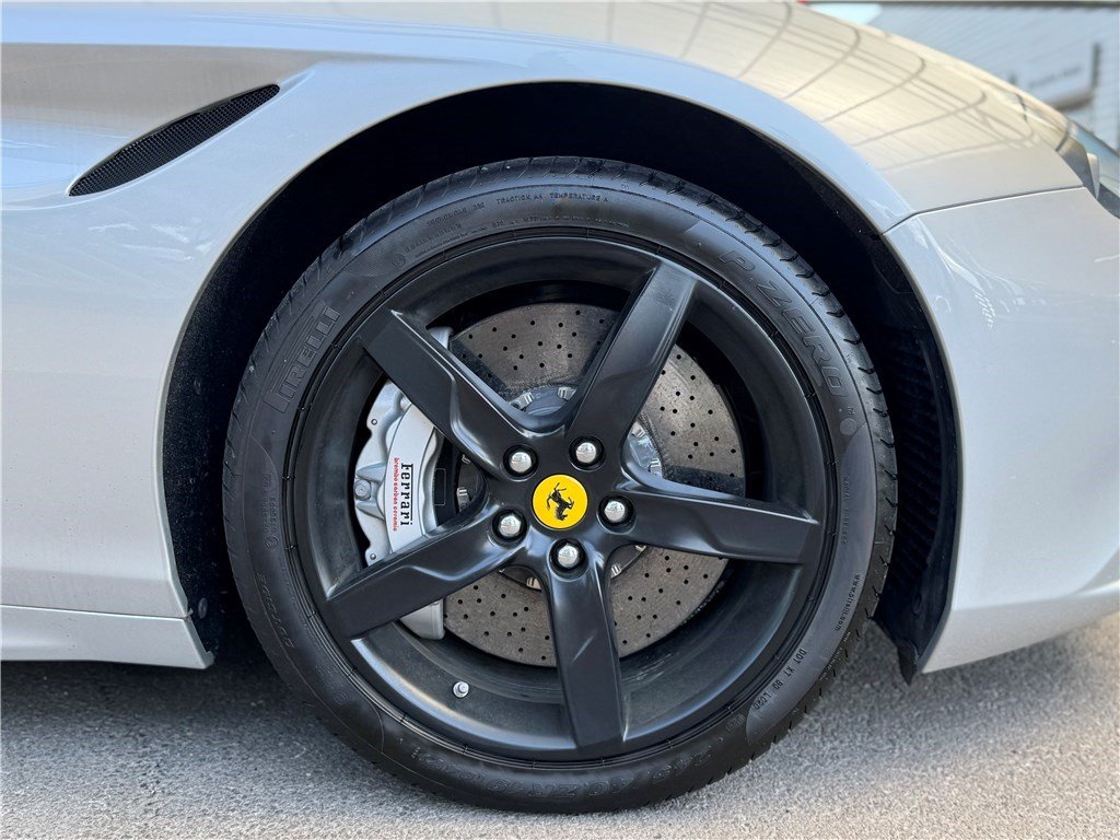 ferrari - Visuel 18